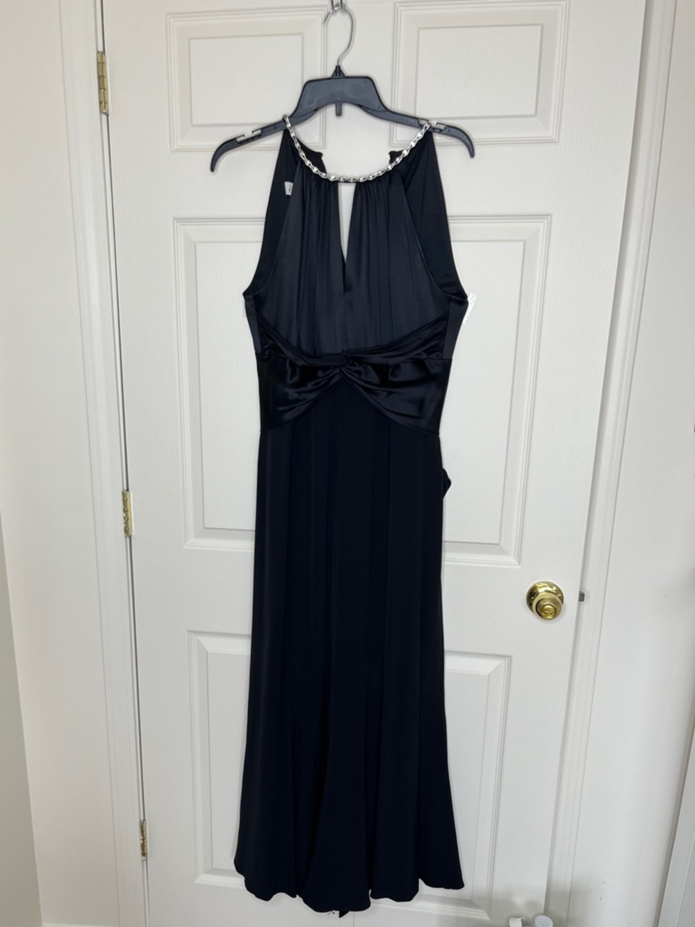 Ricki Freeman Teri Jon black gown size 10 full length 100% silk